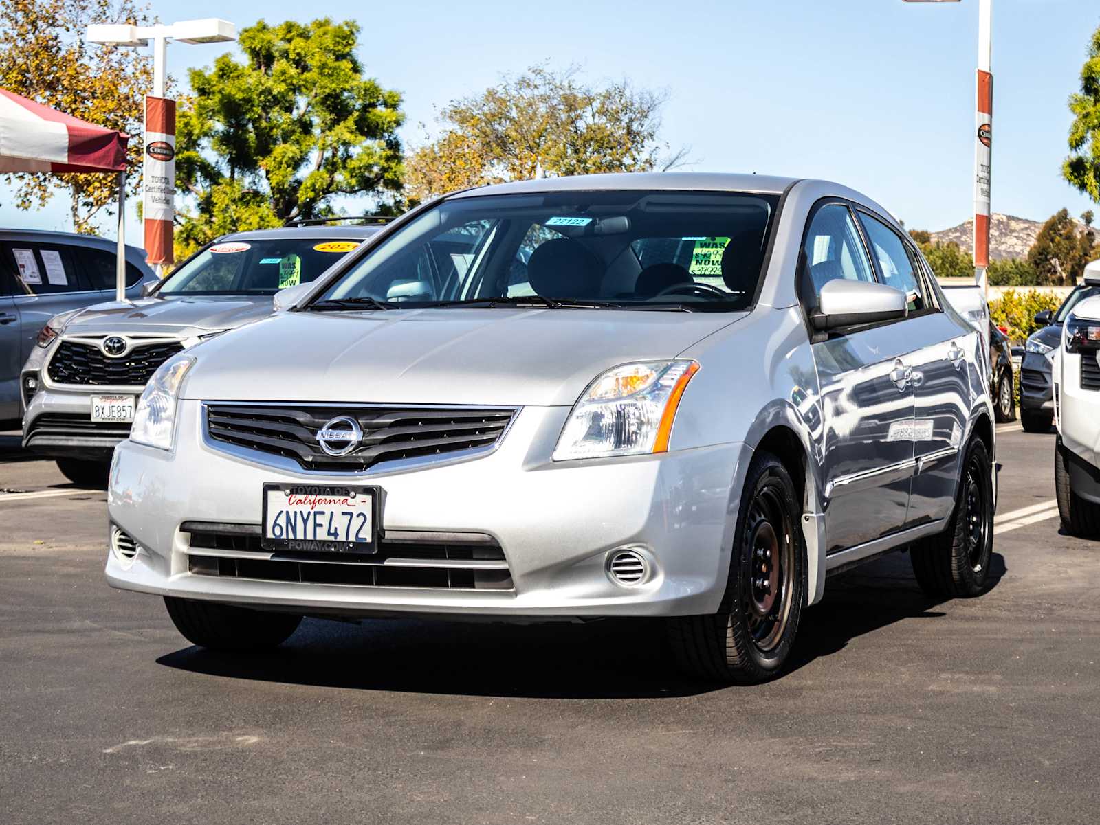 2010 Nissan Sentra 2.0 S photo 2
