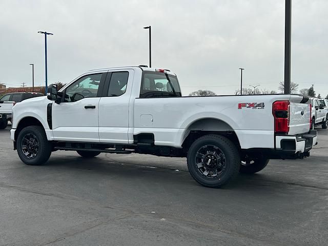 2025 Ford F-350 XL photo 5