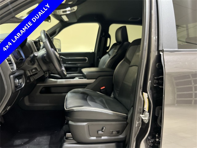 2024 Ram 3500 Laramie photo 17