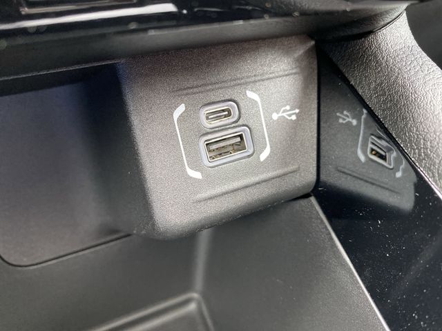 2025 Jeep Compass Limited photo 23