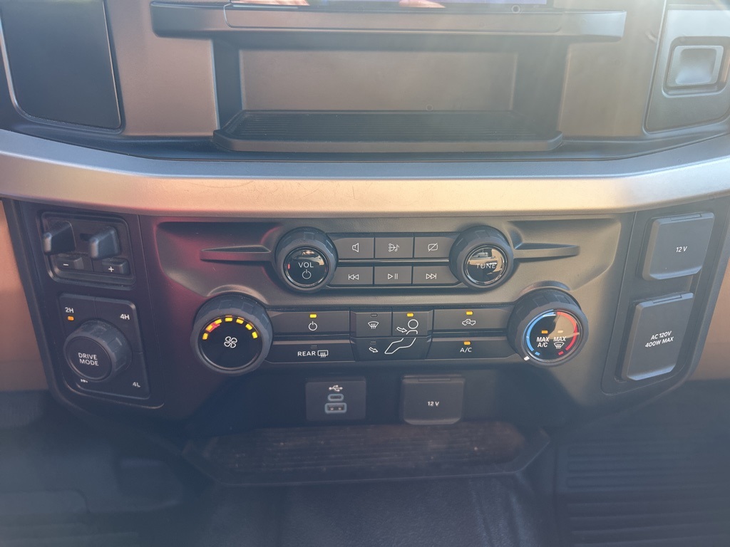 2024 Ford F-350 XLT photo 8