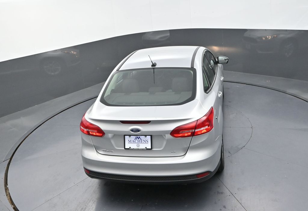 2018 Ford Focus SE photo 15