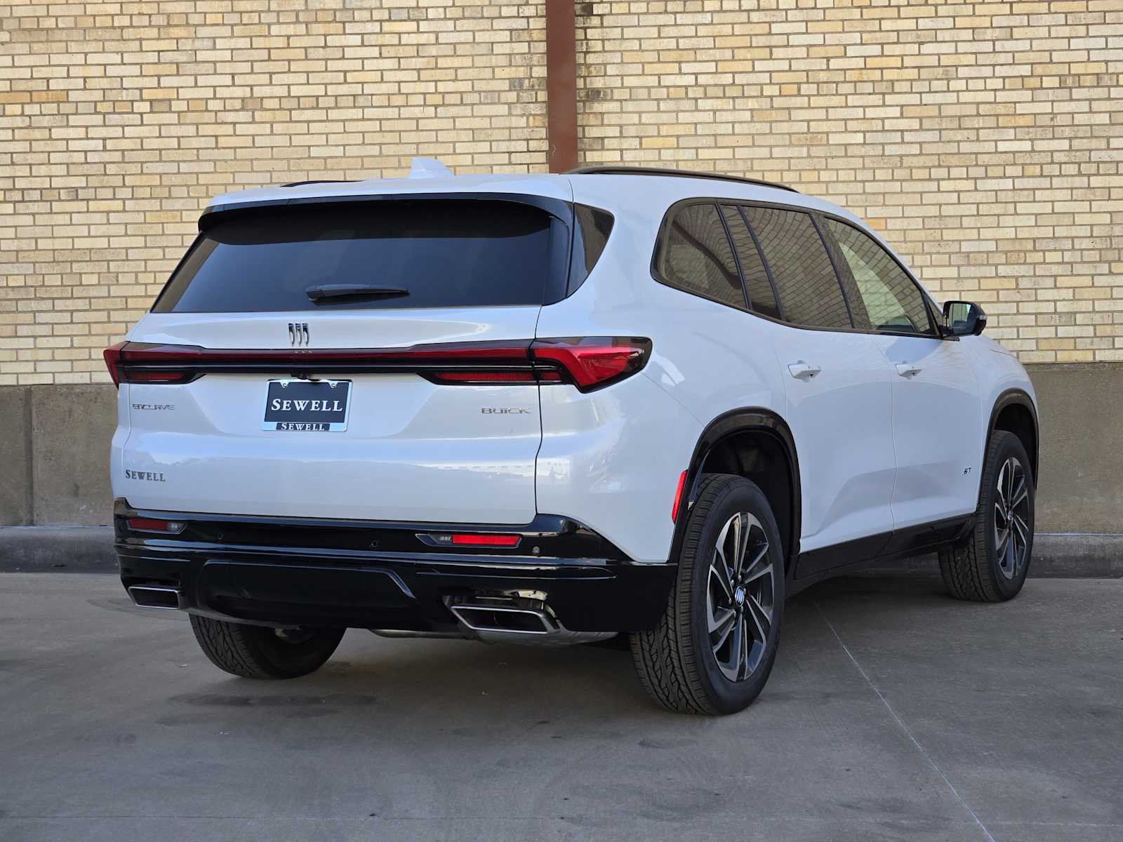 2026 Buick Enclave Sport Touring photo 3