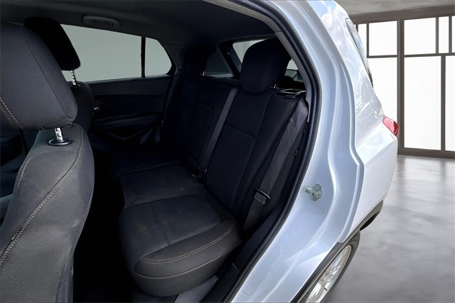 2020 Chevrolet Trax LS photo 24