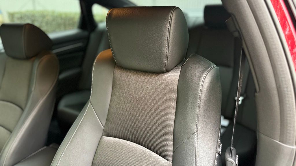 2019 Honda Accord Sport photo 29
