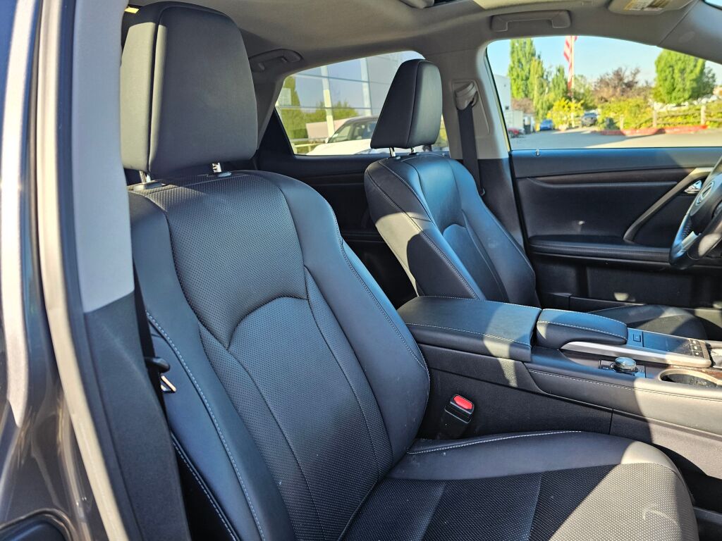 2020 Lexus RX 450h Premium photo 13