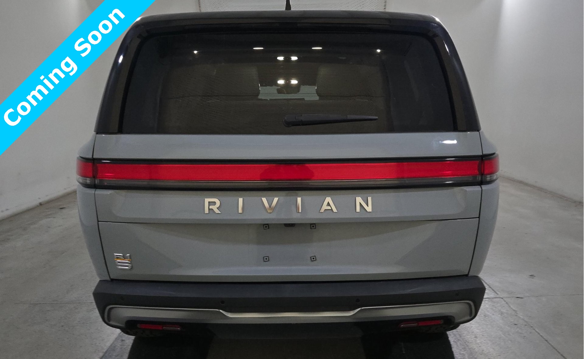 2022 Rivian R1S Launch Edition photo 3