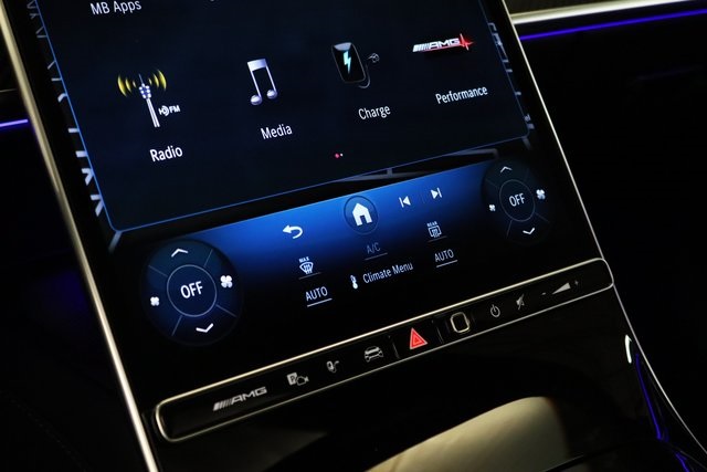 2024 Mercedes Benz S AMG 63 E PERFORMANCE photo 31