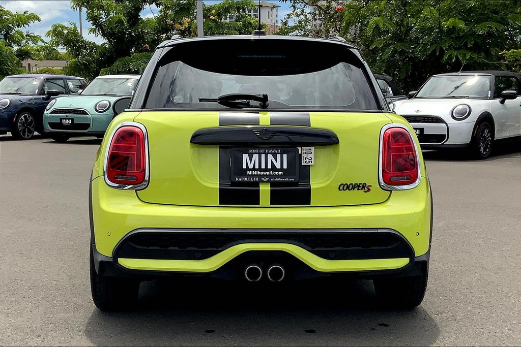 Image of Certified Pre-Owned 2023 MINI Cooper S Base