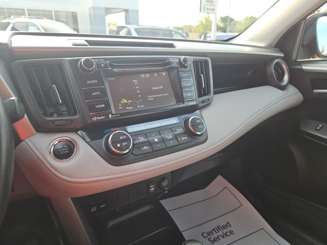 2017 Toyota RAV4 XLE photo 29