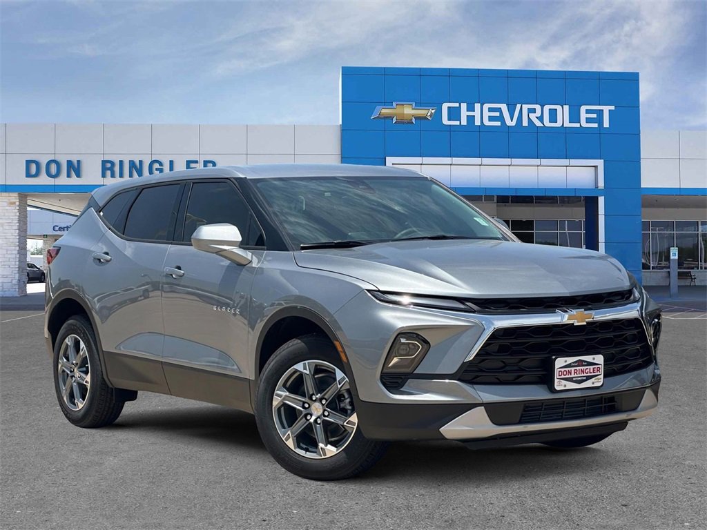 2025 Chevrolet Blazer 2LT's photo