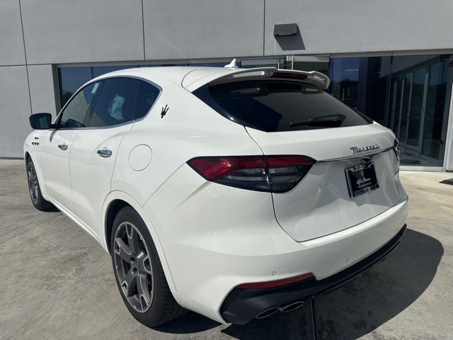2022 Maserati Levante Modena photo 5