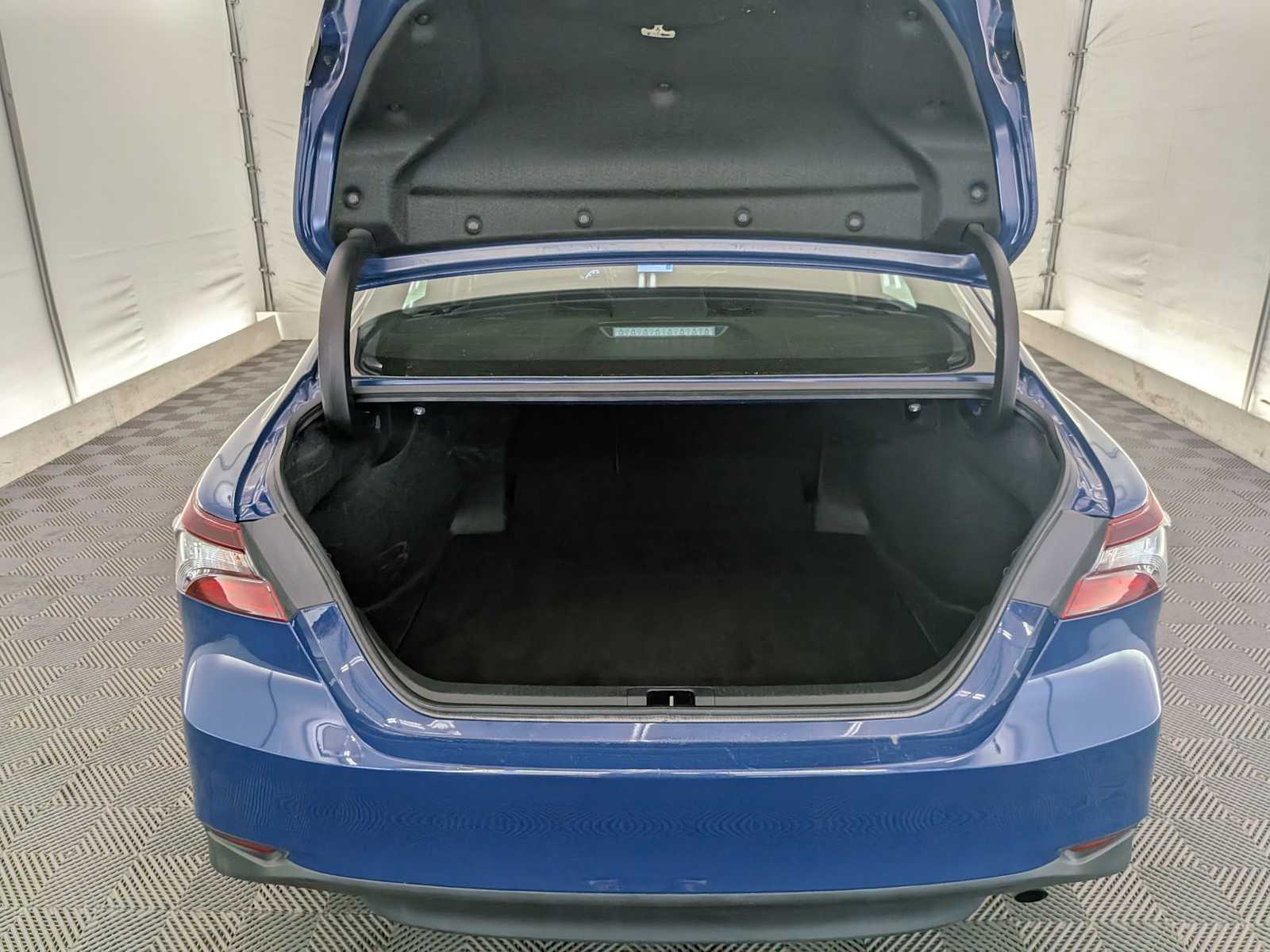 2024 Toyota Camry LE photo 32