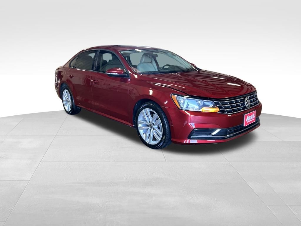2019 Volkswagen Passat 2.0T Wolfsburg Edition photo 8
