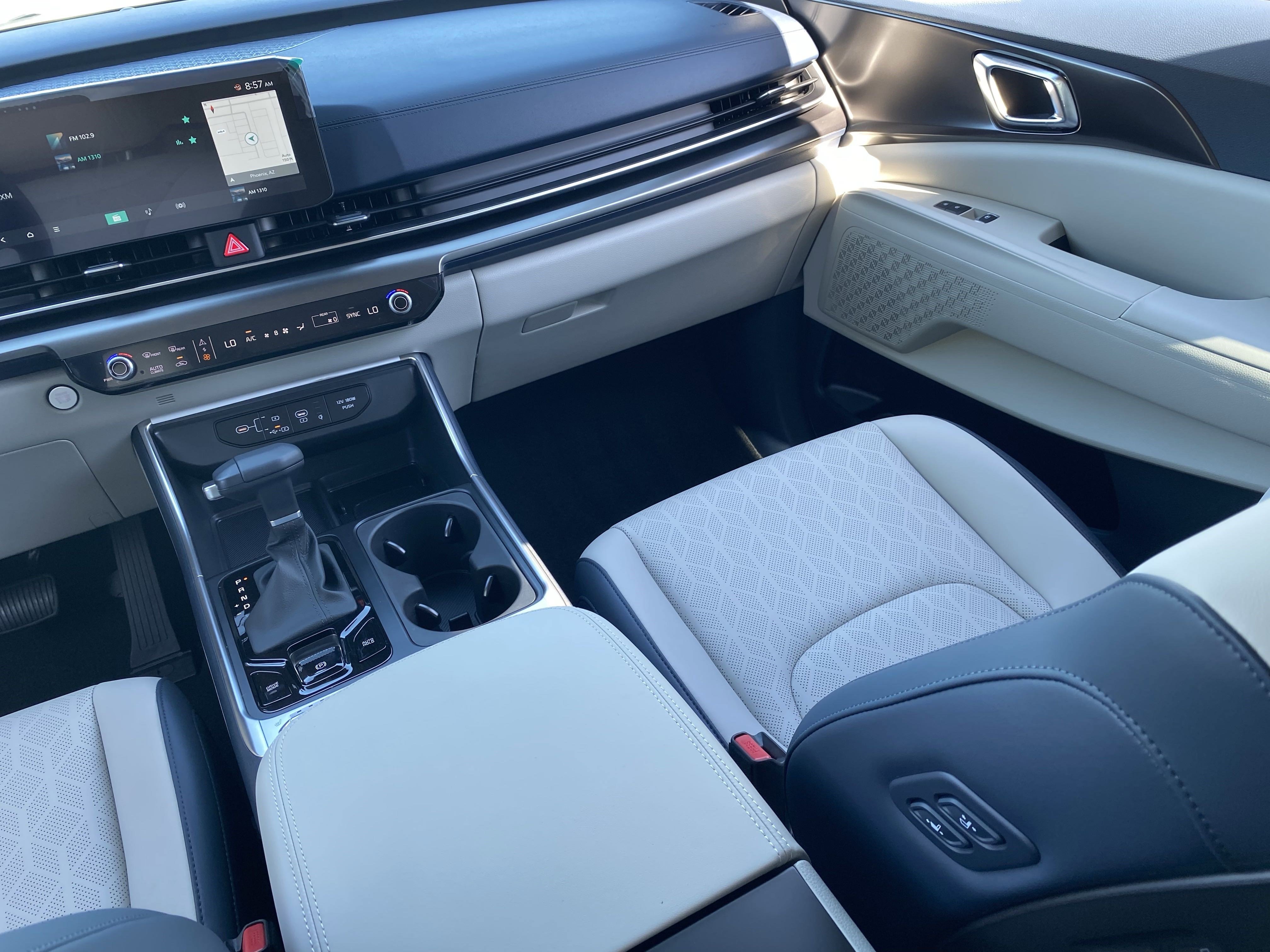2026 Kia Carnival SX Prestige photo 9