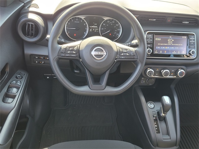 2024 Nissan Kicks S photo 10