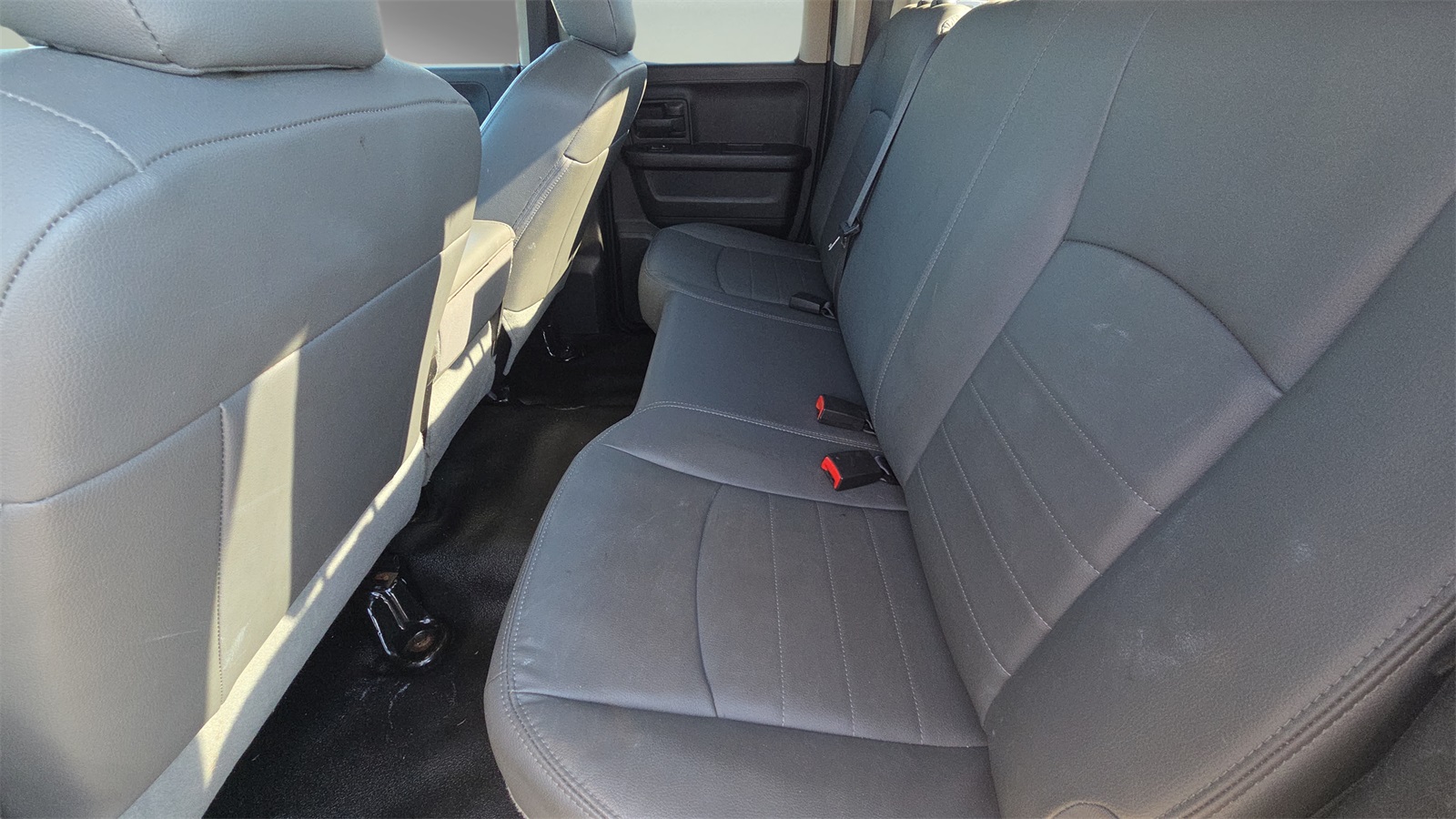 2018 Ram 1500 Tradesman photo 13