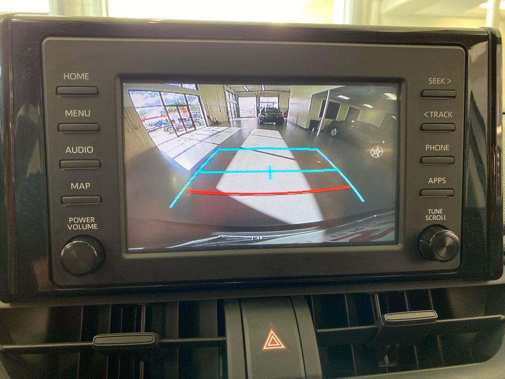2019 Toyota RAV4 Hybrid LE photo 22