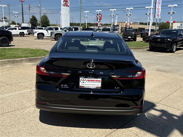 2025 Toyota Camry LE photo 3