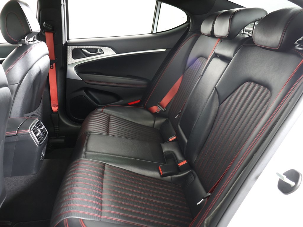 2023 Genesis G70 2.0T Sport Prestige photo 32