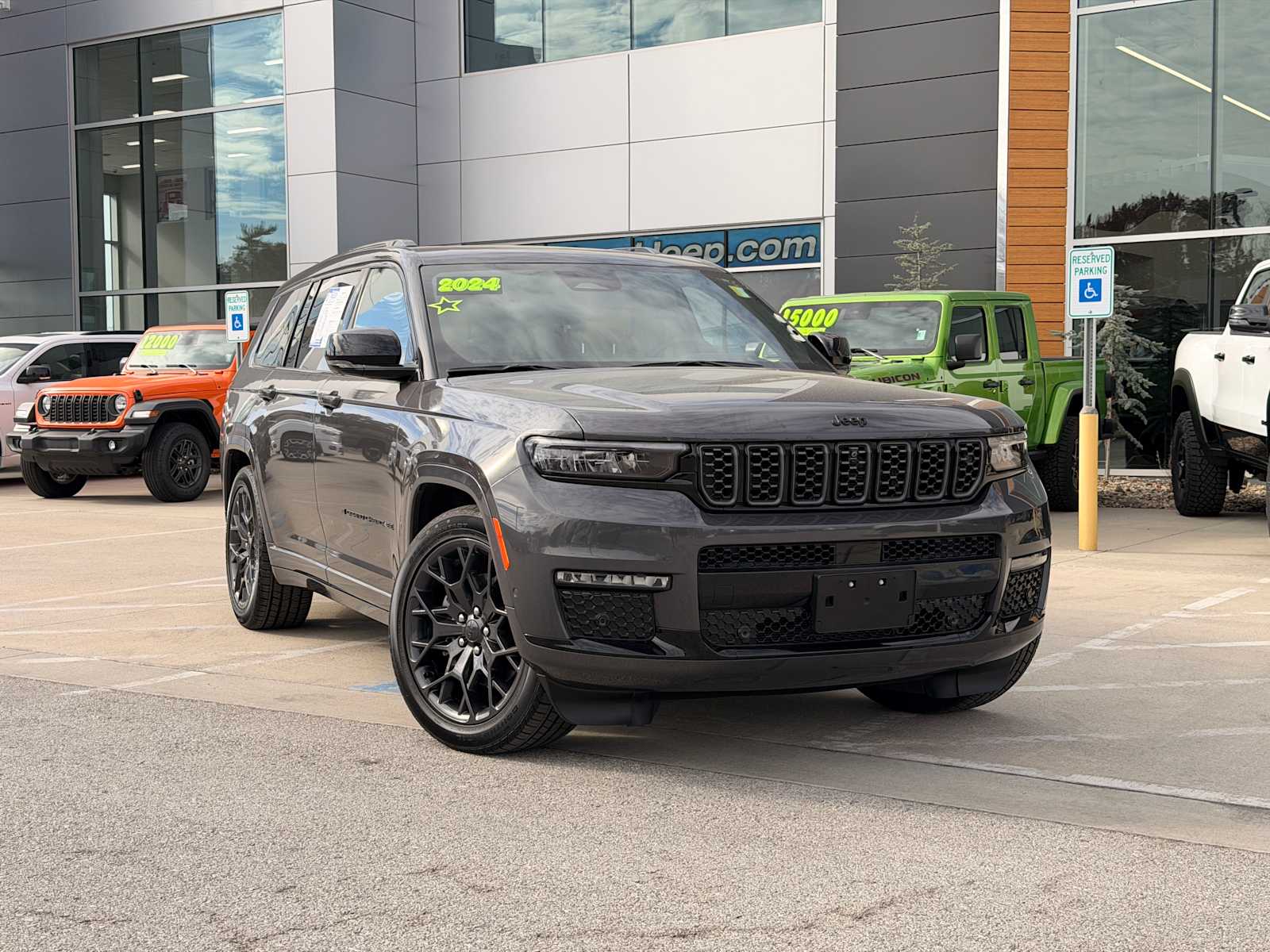 Used 2024 Jeep Grand Cherokee L Summit Reserve with VIN 1C4RJKET1R8559994 for sale in Kansas City