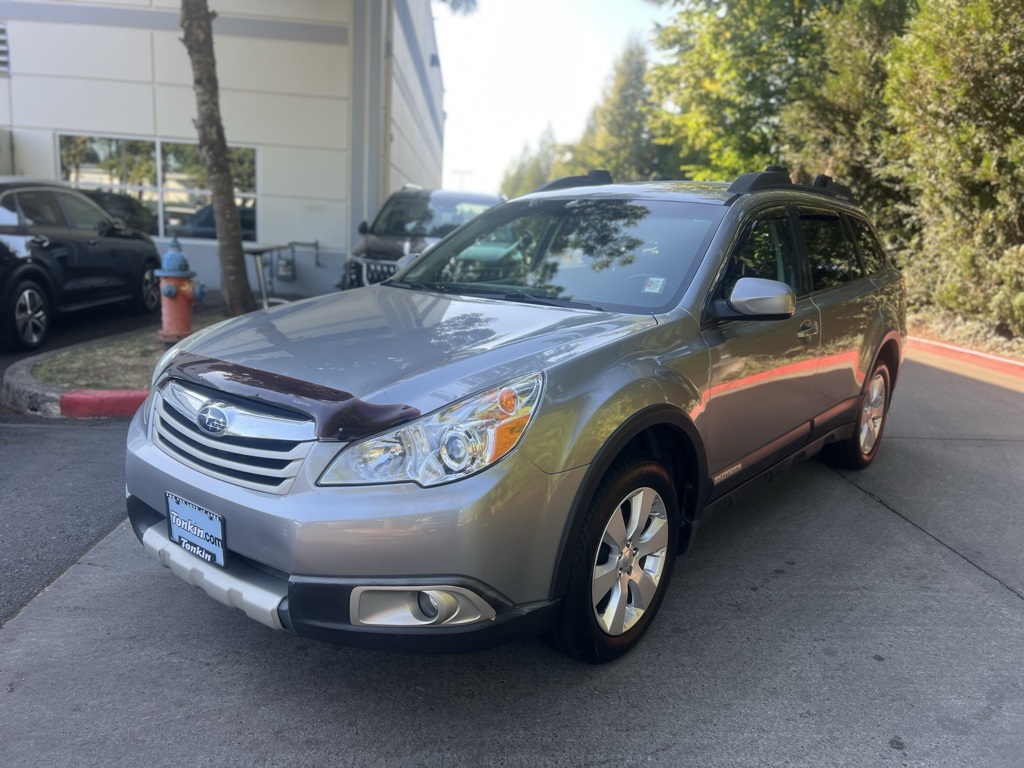 2010 Subaru Outback 2.5i photo 6