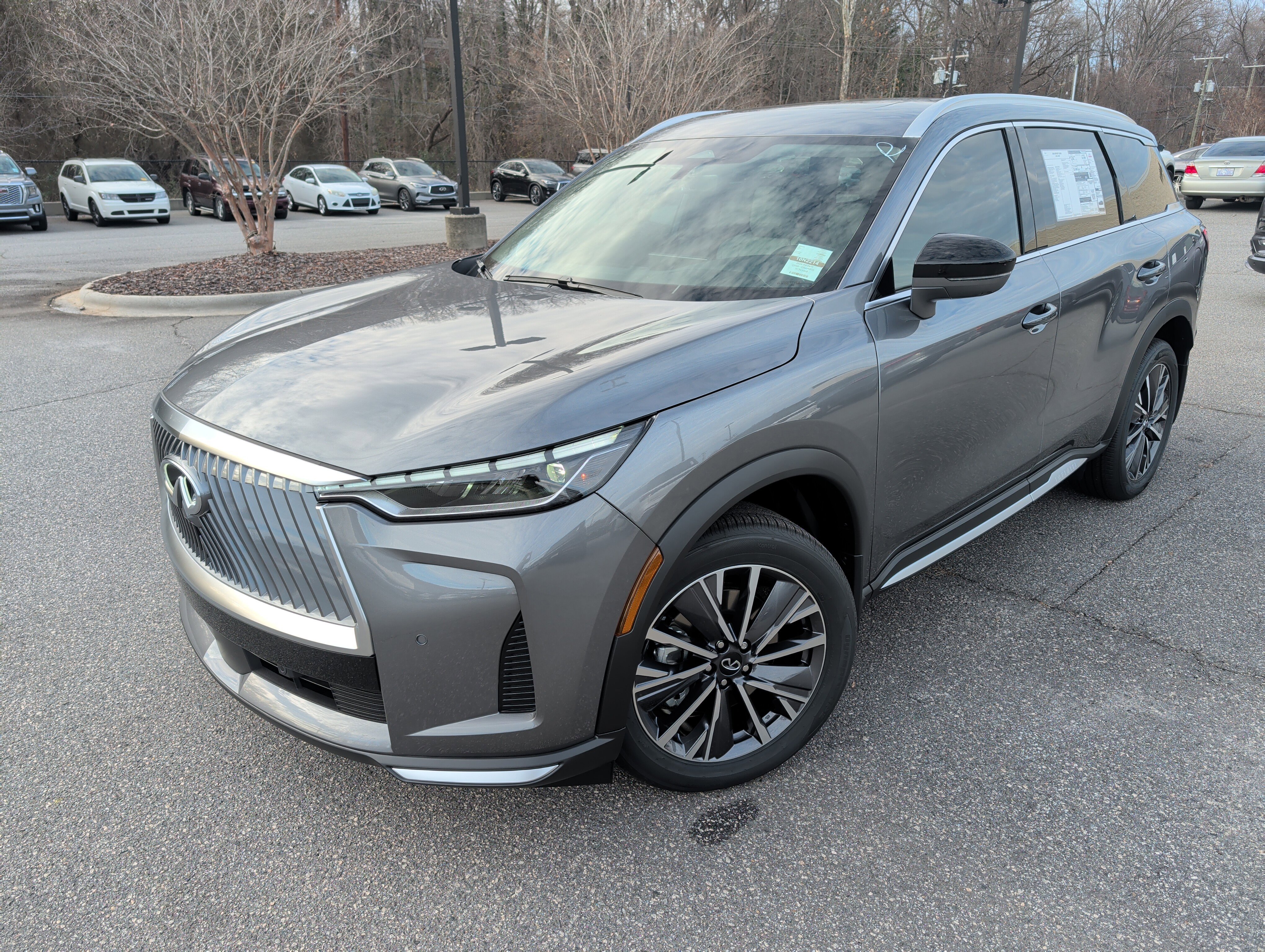 2026 INFINITI QX60 LUXE's photo