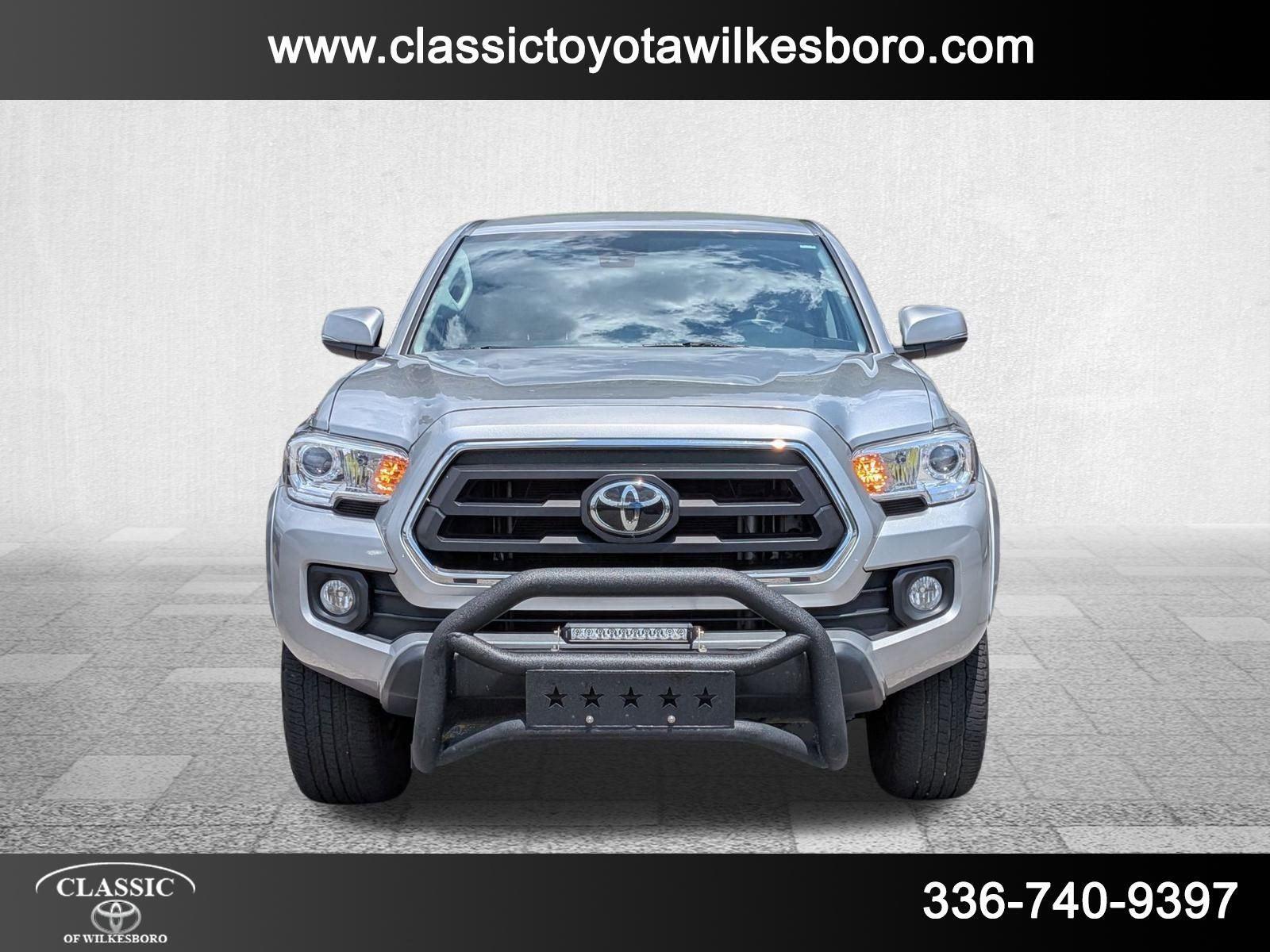 2023 Toyota Tacoma SR5 Double Cab V6 photo 2
