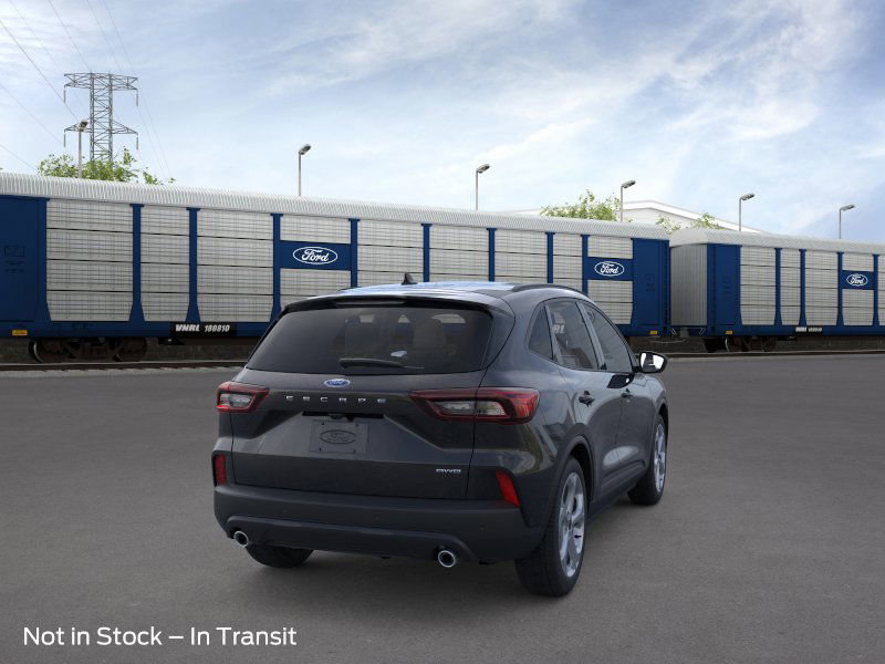 2026 Ford Escape ST-Line photo 5