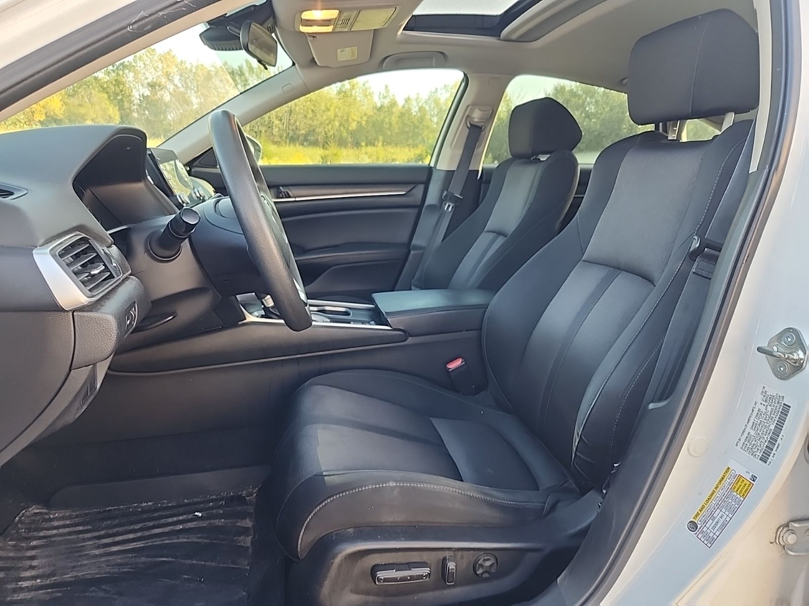 2018 Honda Accord EX photo 10