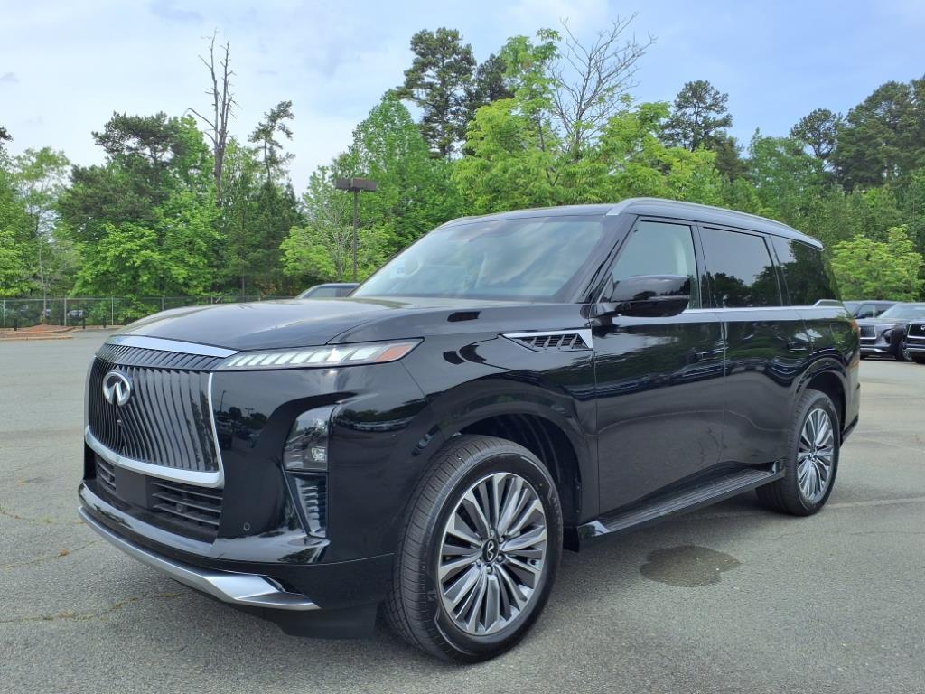 2025 INFINITI QX80 Luxe's photo