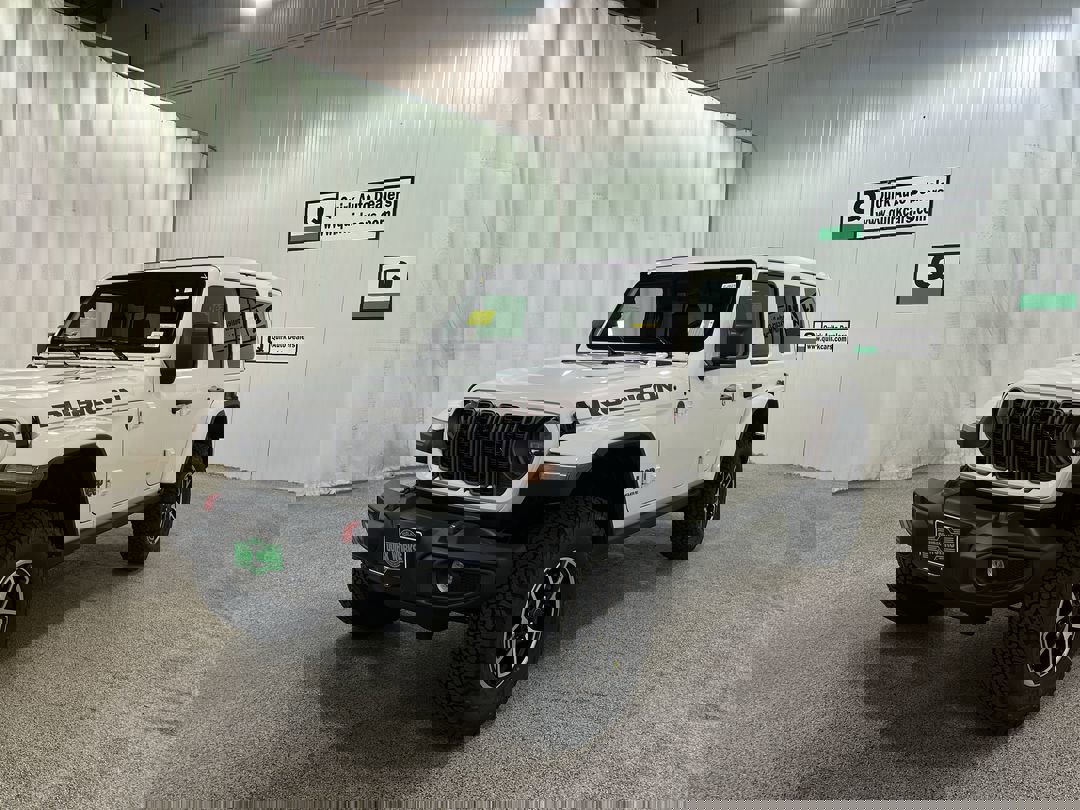 2026 Jeep Wrangler Rubicon photo 4