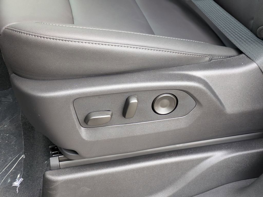 2026 Chevrolet Suburban LT photo 12