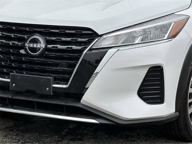 2023 Nissan Kicks SV photo 3