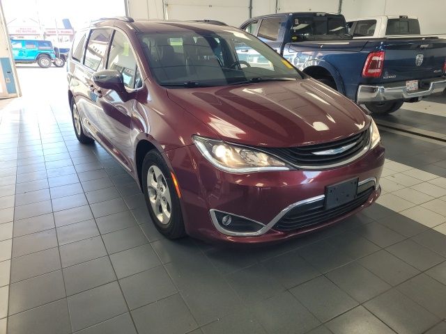 2018 Chrysler Pacifica Hybrid Limited
