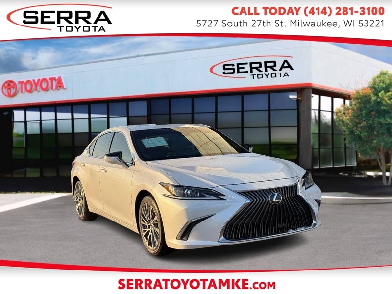 2021 Lexus ES 250's photo