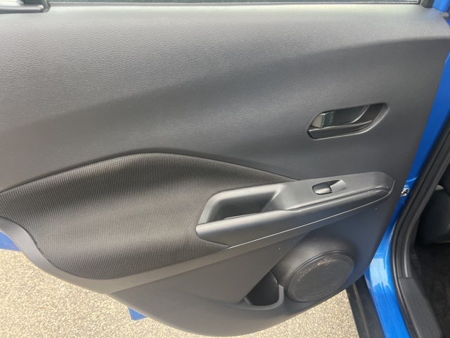 2021 Nissan Kicks S photo 24