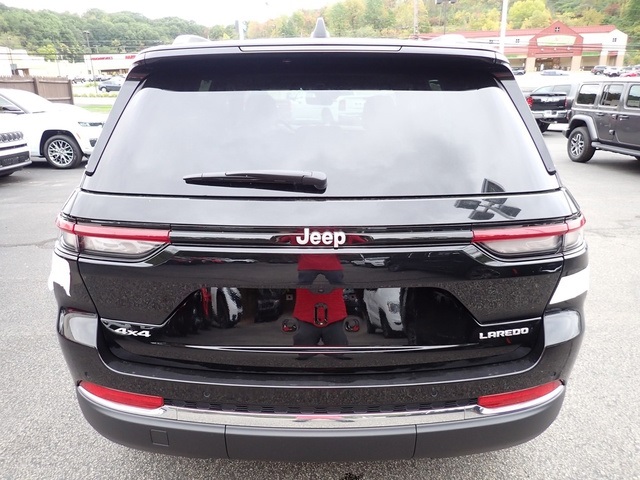 2025 Jeep Grand Cherokee Laredo X photo 4