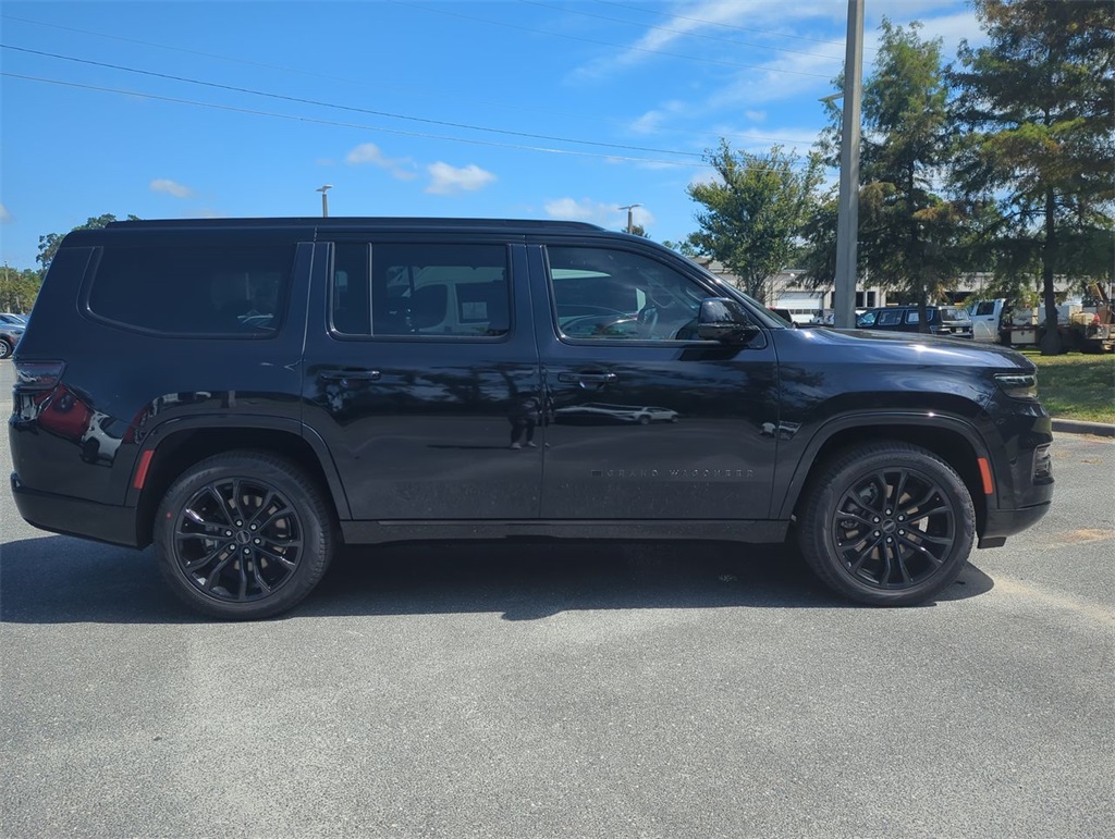 2024 Jeep Grand Wagoneer III photo 3