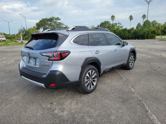 2025 Subaru Outback Touring XT photo 4