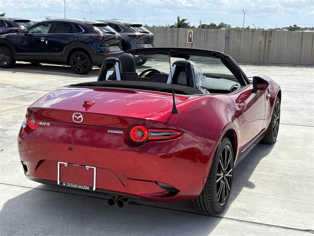 2025 Mazda MX-5 Miata Miata Grand Touring photo 5