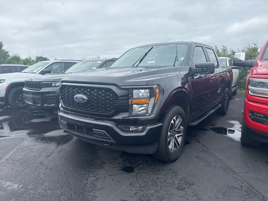 2023 Ford F-150 XL photo 3