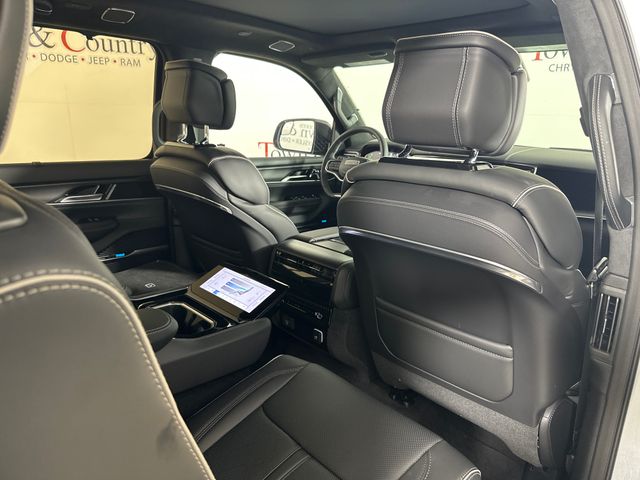 2024 Jeep Grand Wagoneer II photo 59