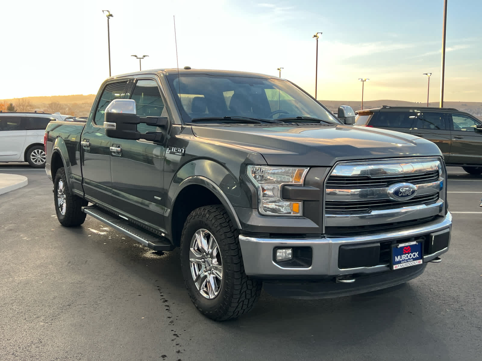 2016 Ford F-150 Lariat photo 2