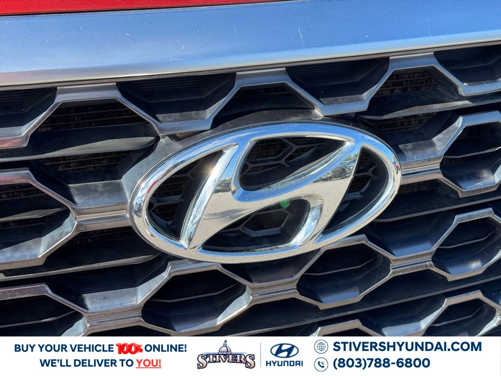 2020 Hyundai Santa Fe SE photo 4