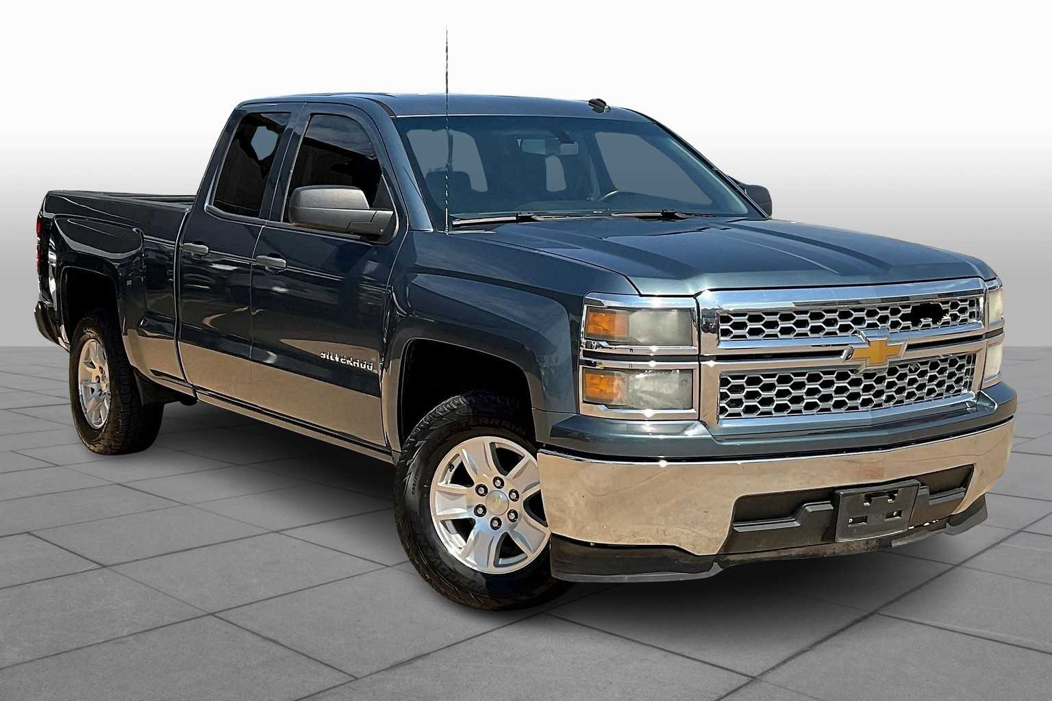 2014 Chevrolet Silverado 1500 LT photo 2