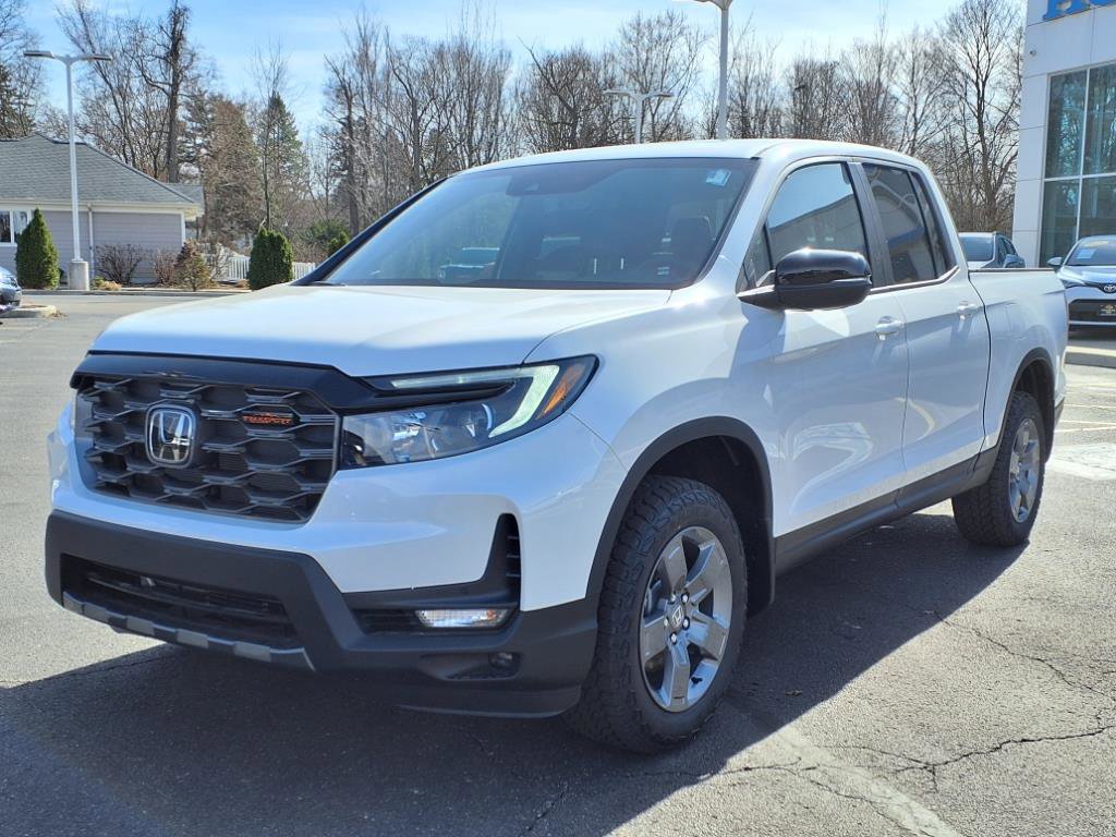 2025 Honda Ridgeline TrailSport photo 3