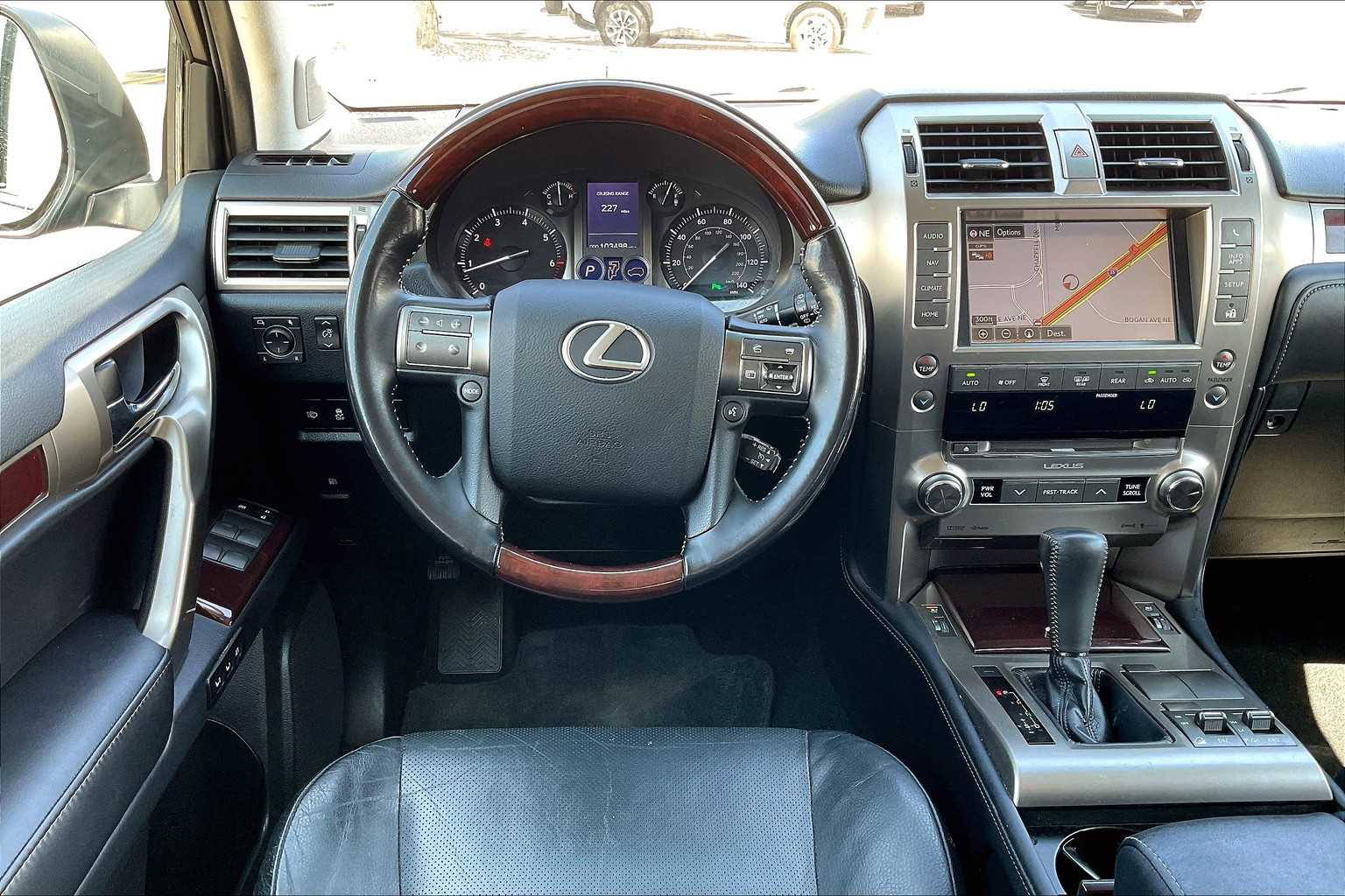 2018 Lexus GX 460 Premium photo 4