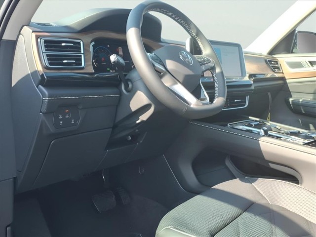 2026 Volkswagen Atlas SE Technology photo 10