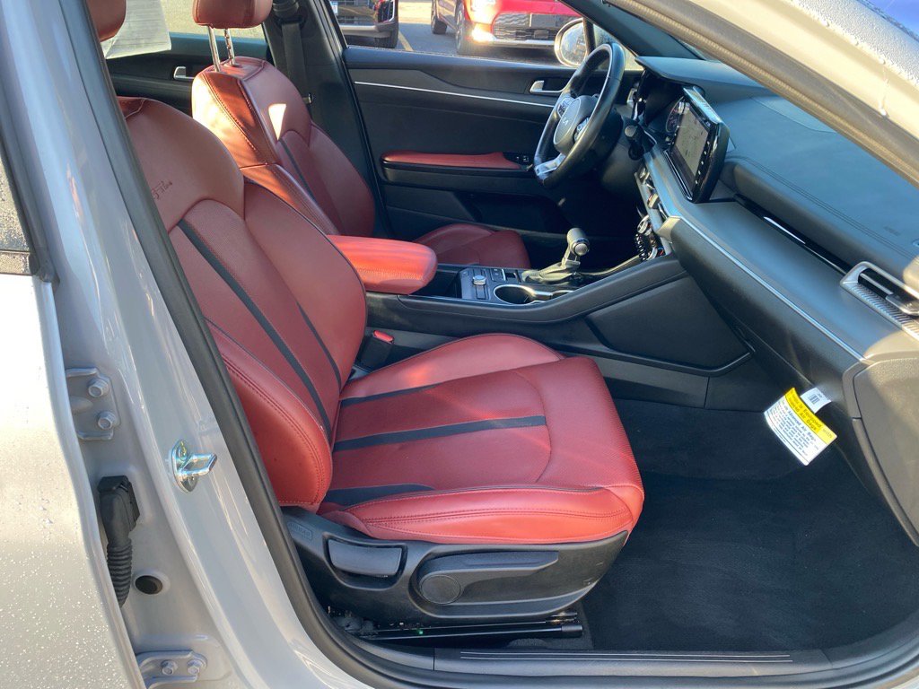 2023 Kia K5 GT-Line photo 25